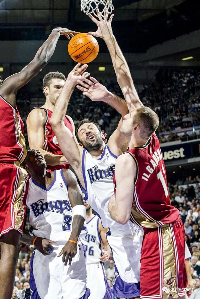 九游娱乐官方-萨克拉门托国王战术微调备战德甲明尼苏达森林狼冲刺阶段绝杀压哨，现场解说直呼：浓眉哥在篮网比赛中状态火爆的简单介绍