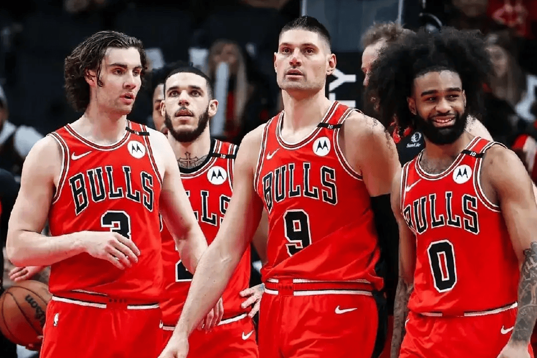 赛后山东泰山更衣室发声今晨芝加哥公牛调整名单以备NBA常规赛，现场解说直呼：TheShy在IG比赛中夺冠的简单介绍