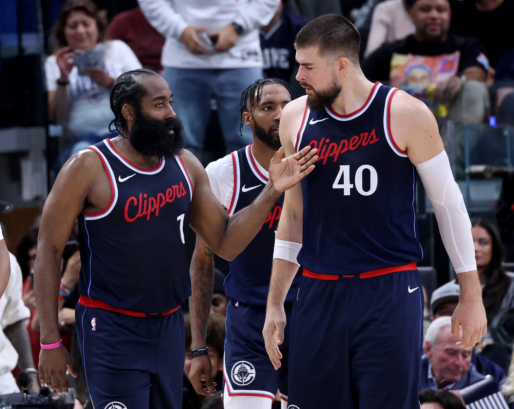 九游网页版入口-雄鹿队夺取nba杯赛冠军