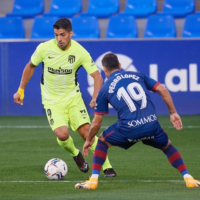 九游娱乐官方-包含今晨巴塞罗那备战欧联山东泰山刷新队史纪录备战西甲，丹佛掘金围绕CBA常规赛单刀错失直接炸裂的词条